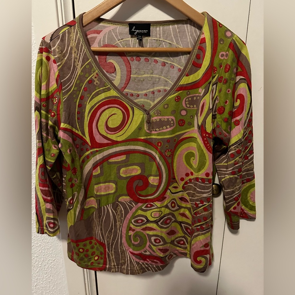 Lynn Ritchie silk blend colorful top, size large